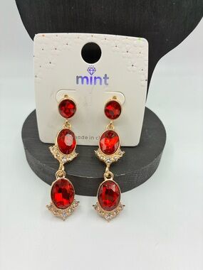 Mint Radiant Red and Gold Earrings